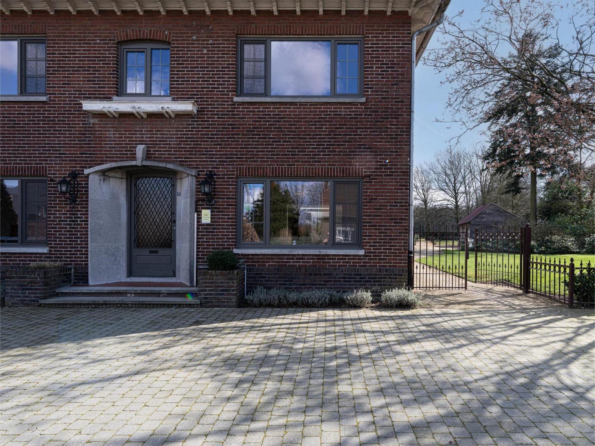 De Kievelder Villa Peer Eksteriør bilde